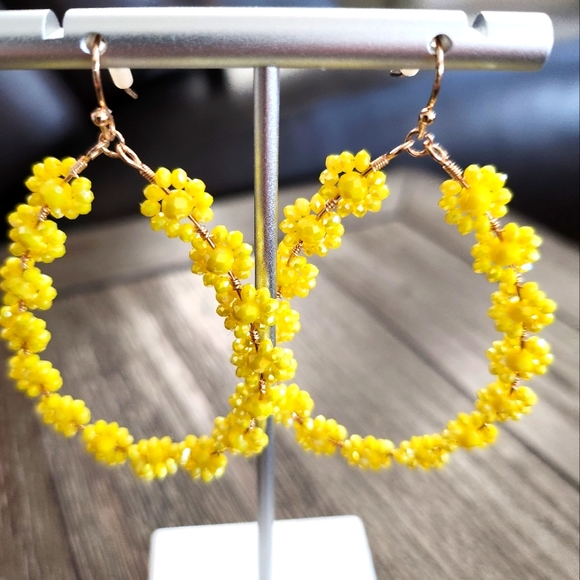 Flower Earrings - Picture 2 of 16